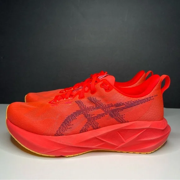 Asics Novablast 5 Flash Red/Edo Purple Mens size 9.5 - Picture 5 of 11